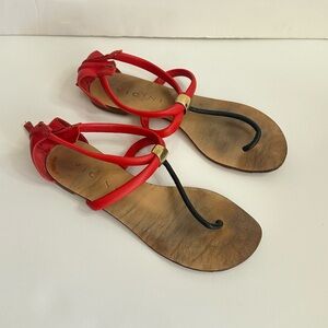 VICINI I Flat Sandals